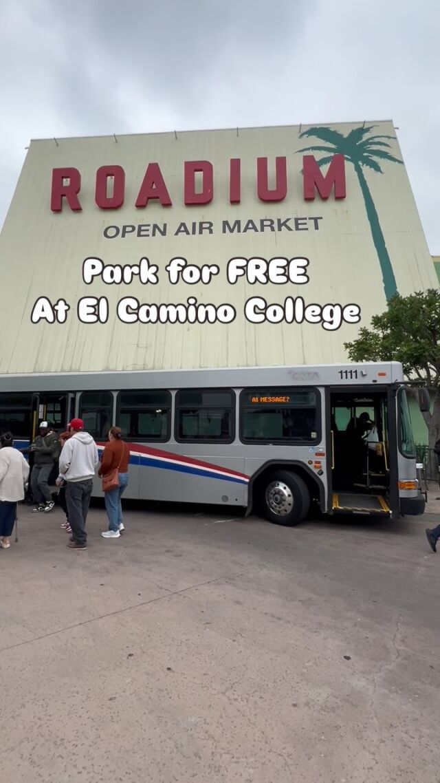 Shop for the Holidays with Free Weekend Parking at El Camino College! #theroadium #roadium #openairmarket #shop #shopsmall #shoplocal #open #opendaily