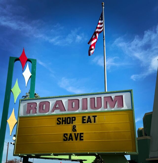 The Roadium has been a Torrance tradition for years—a place to shop, eat, and save! 🛍️🍴Open Daily 7am - 3pm ✨#theroadium #roadium #openairmarket #shopping #shopsmall #shoplocal